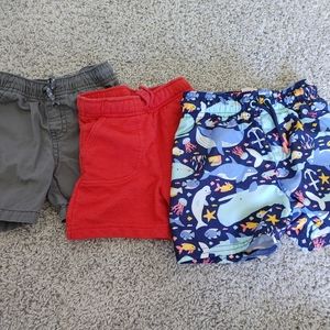 Lot of 3 boys shorts 18m